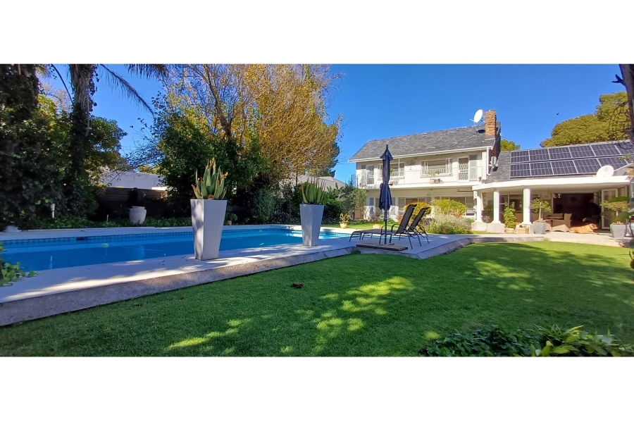 5 Bedroom Property for Sale in Jim Fouchepark Free State